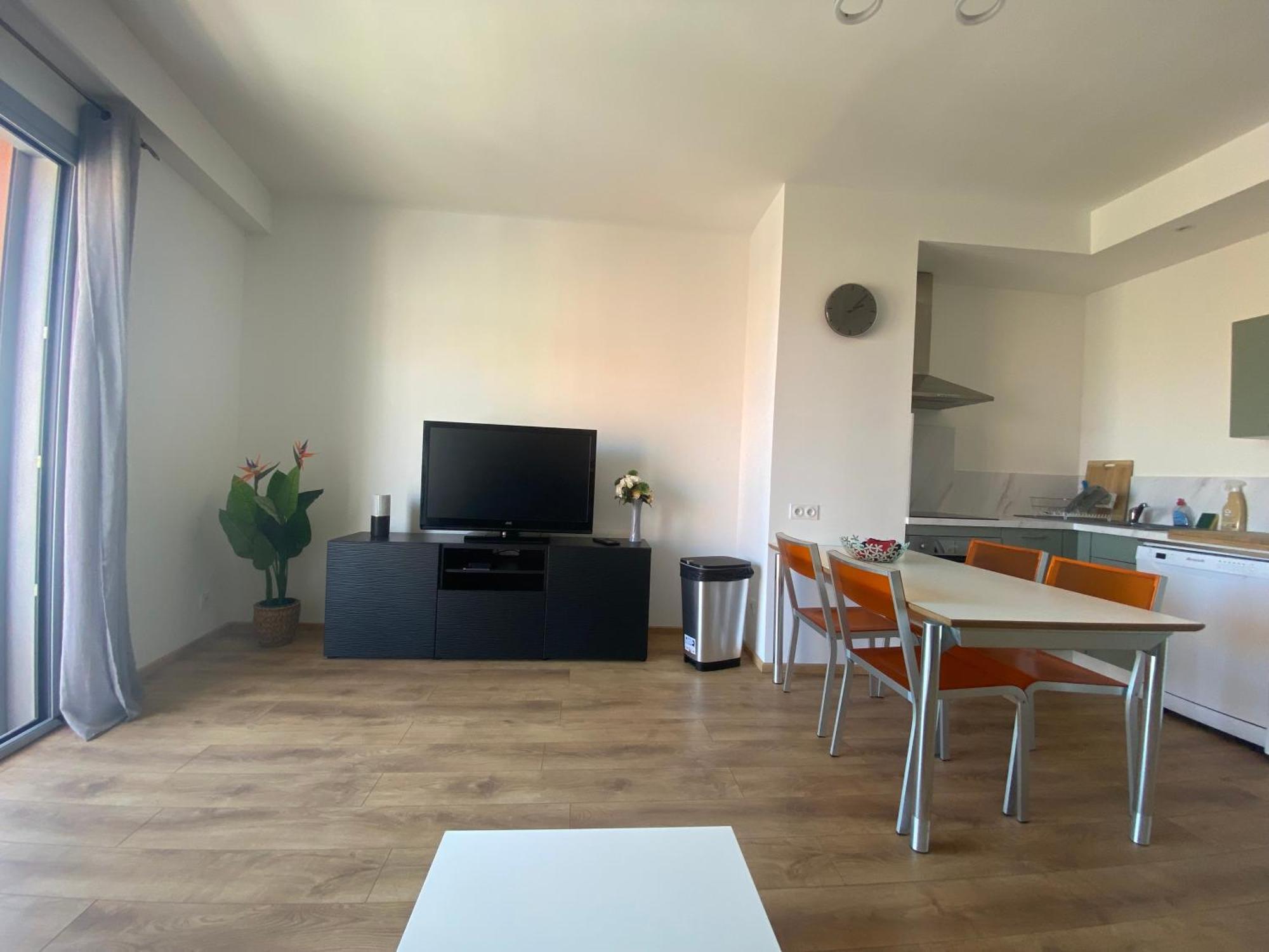 T2 La Singuliere Apartment Sete Exterior photo